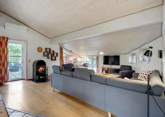 Ferienhaus Asdis - 2-8km From The Sea By Interhome *