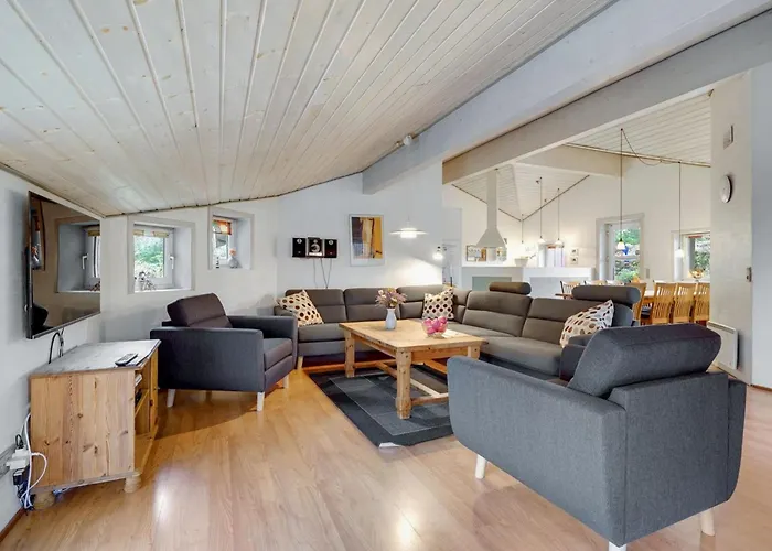 Asdis - 2-8km From The Sea By Interhome Feriehus *